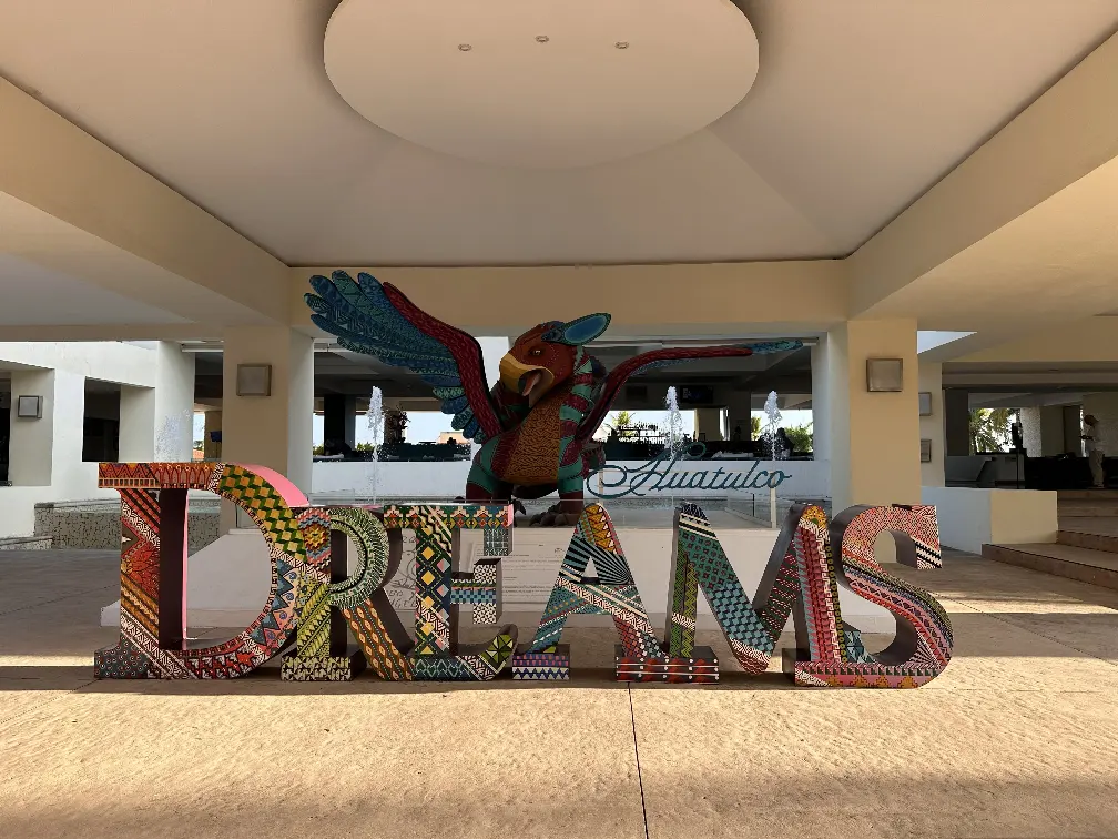 Dreams Huatulco sign at entrance
